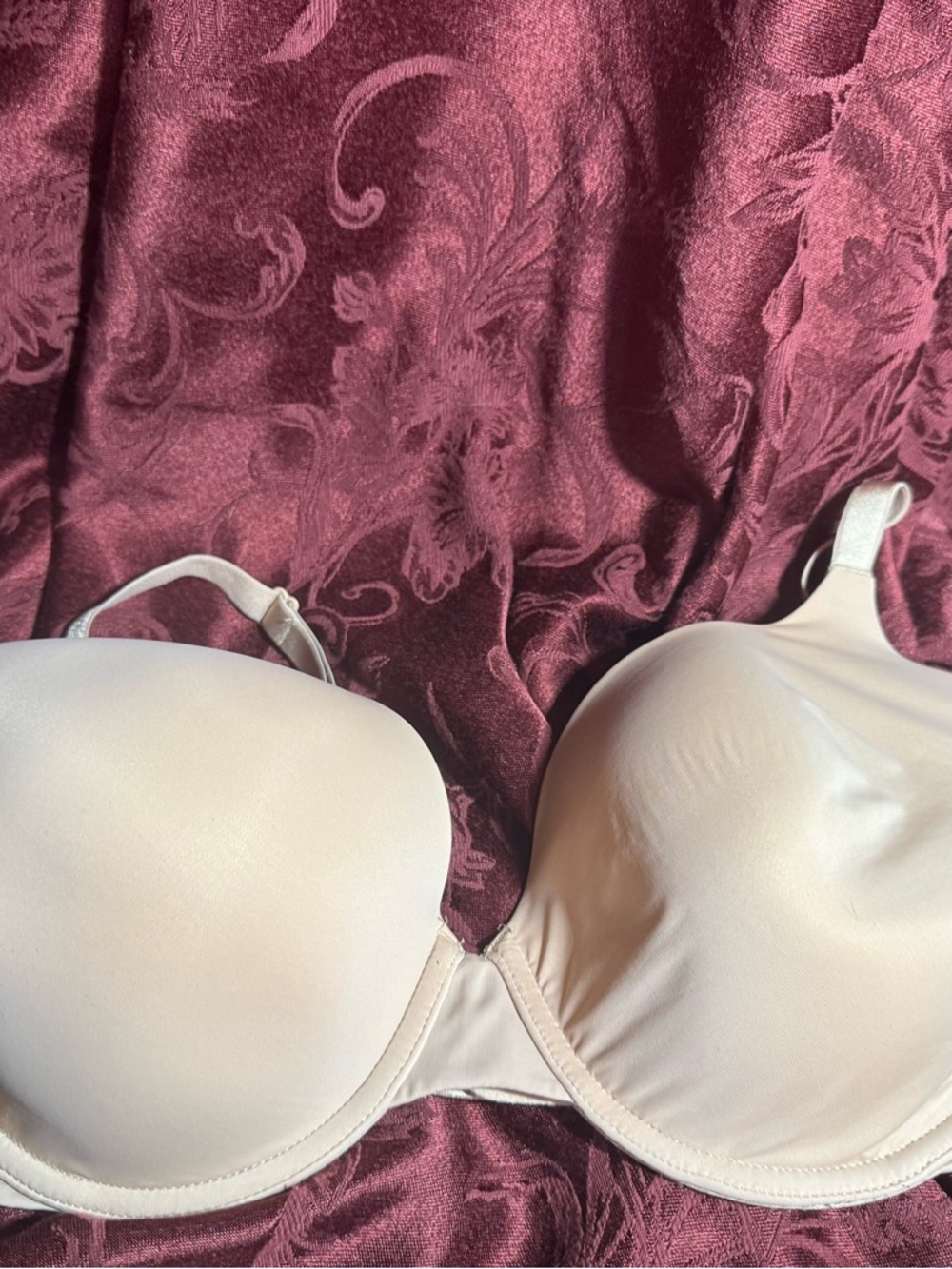 Victoria's Secret Smooth Light Beige T-Shirt Bra 38D
